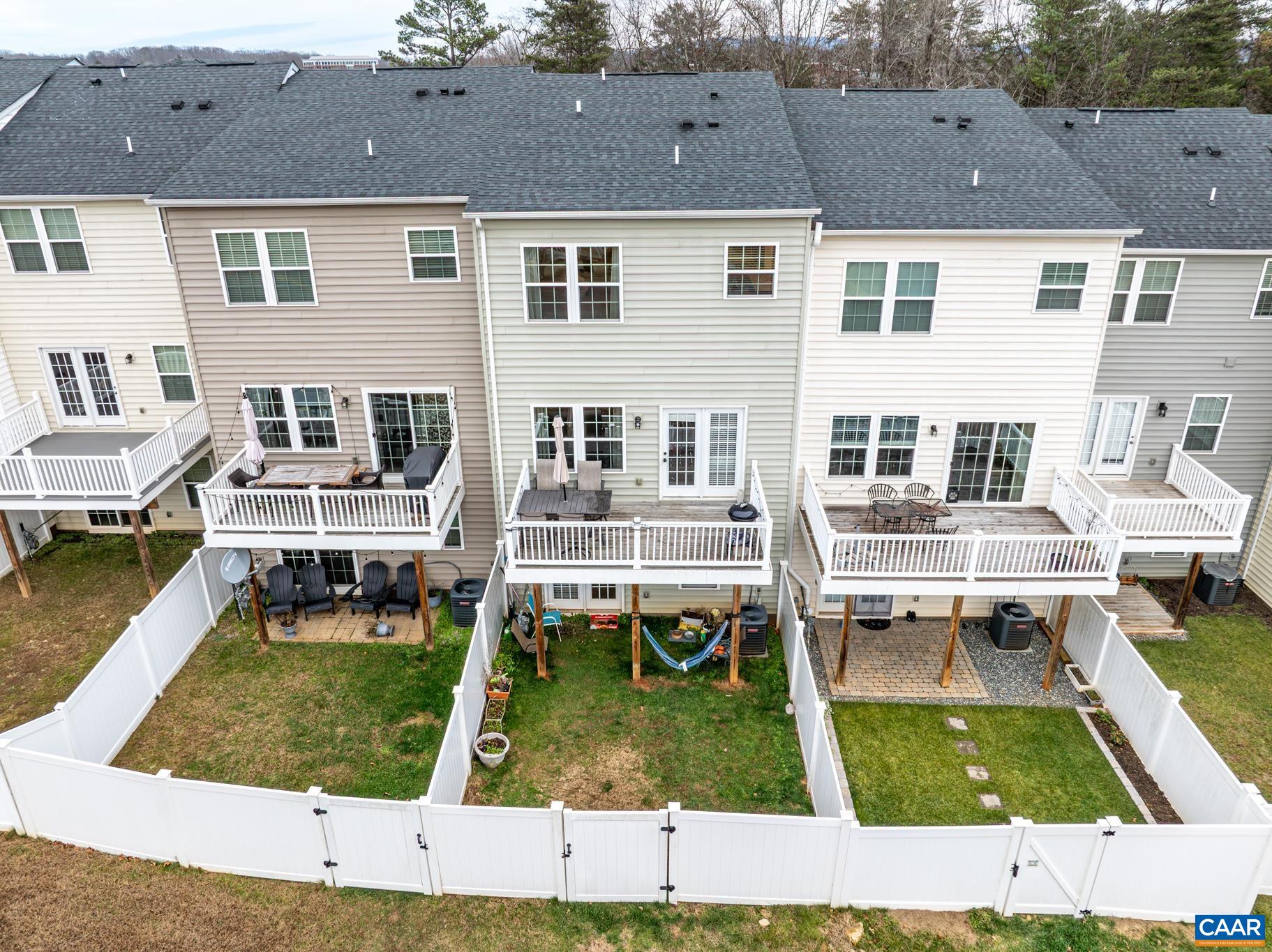 2124 ELM TREE CT, CHARLOTTESVILLE, Virginia 22911, 3 Bedrooms Bedrooms, ,2 BathroomsBathrooms,Residential,STRAUSS,2124 ELM TREE CT,675269 MLS # 675269