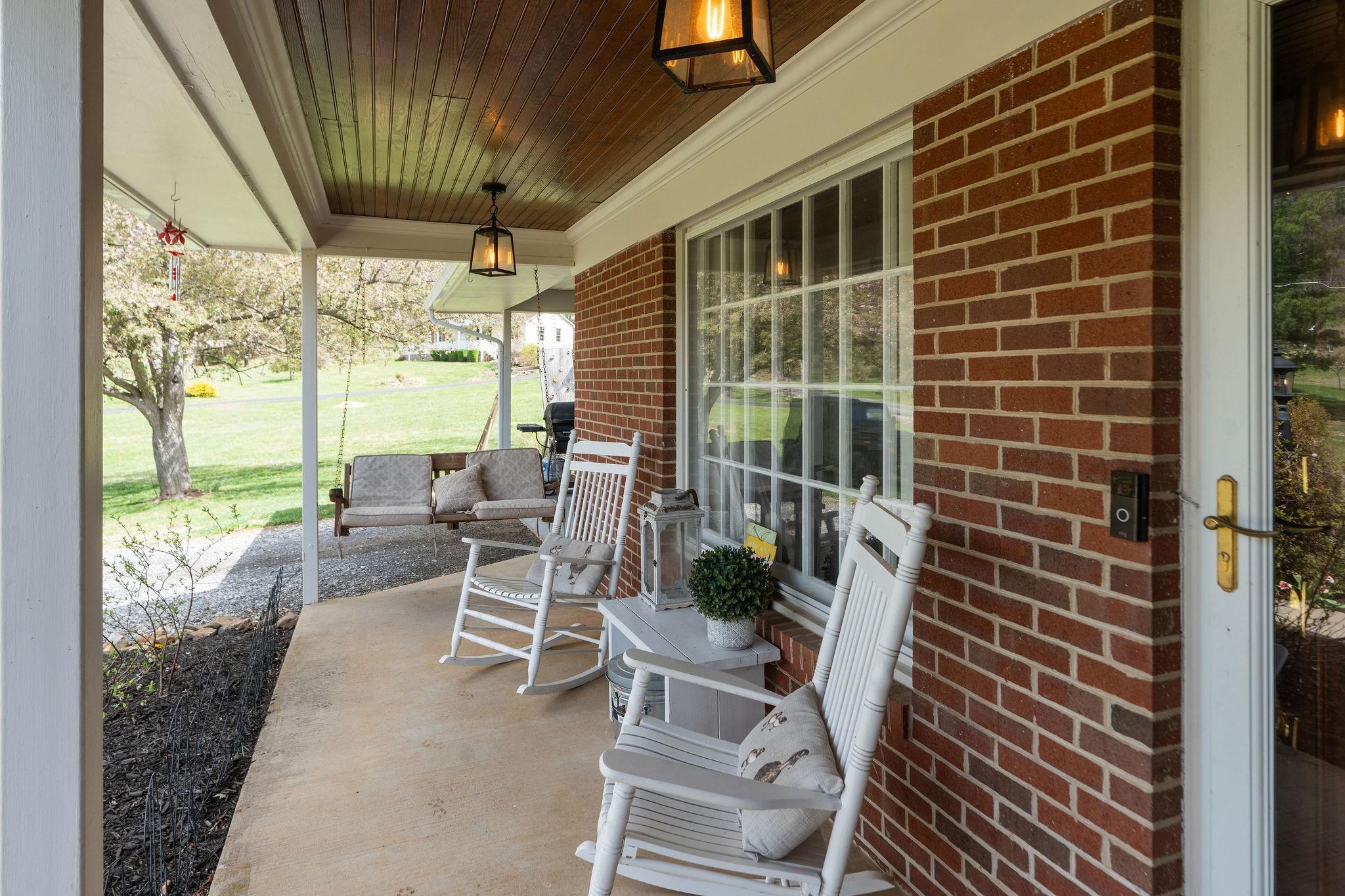 39 OUR LN, STUARTS DRAFT, Virginia 24477, 3 Bedrooms Bedrooms, ,2 BathroomsBathrooms,Residential,39 OUR LN,675279 MLS # 675279