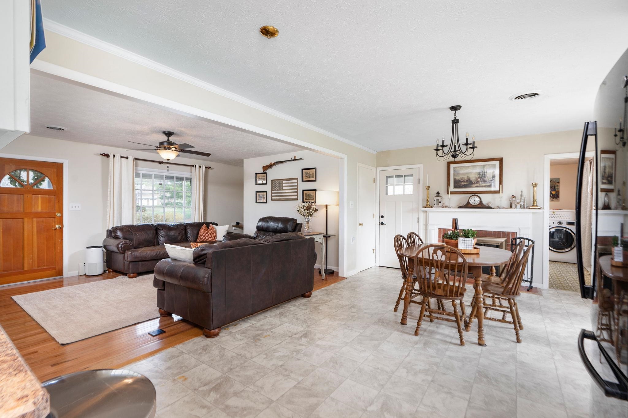 39 OUR LN, STUARTS DRAFT, Virginia 24477, 3 Bedrooms Bedrooms, ,2 BathroomsBathrooms,Residential,39 OUR LN,675279 MLS # 675279