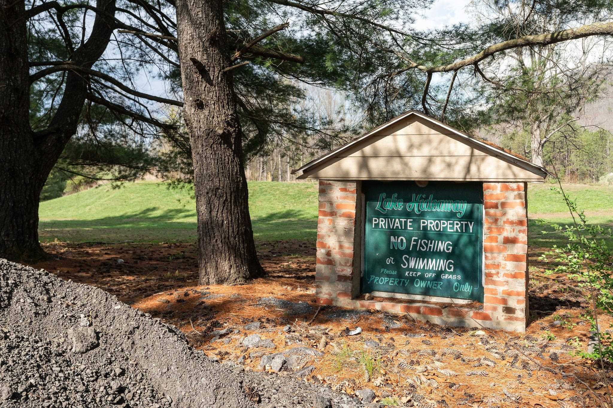 440 LAKE DR, CRIMORA, Virginia 24431, 2 Bedrooms Bedrooms, ,1 BathroomBathrooms,Residential,440 LAKE DR,675280 MLS # 675280