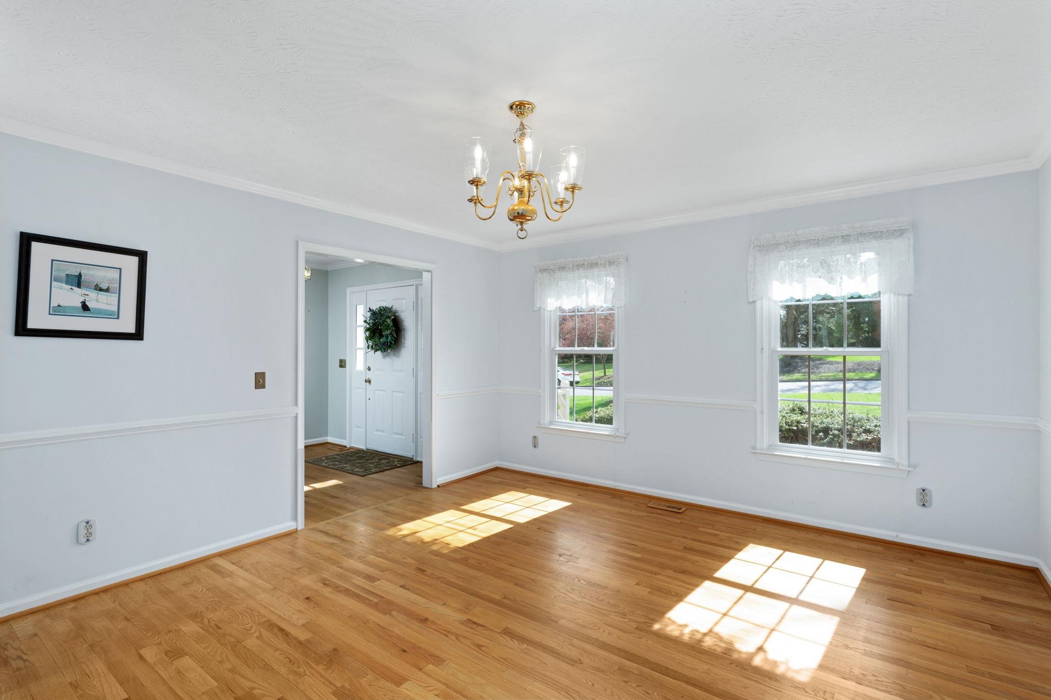 221 DIVOT DR, HARRISONBURG, Virginia 22801, 4 Bedrooms Bedrooms, ,3 BathroomsBathrooms,Residential,221 DIVOT DR,675282 MLS # 675282