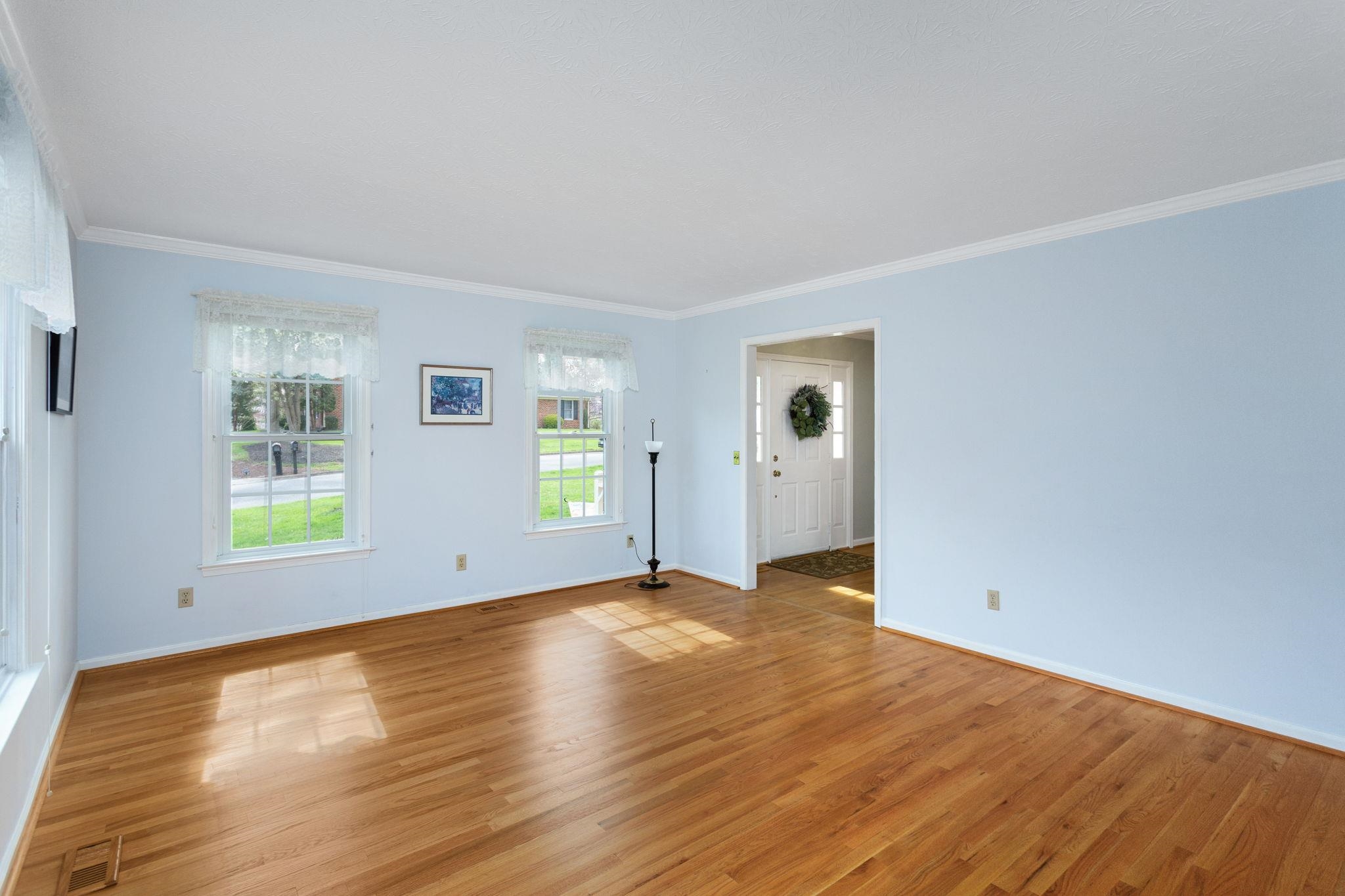 221 DIVOT DR, HARRISONBURG, Virginia 22801, 4 Bedrooms Bedrooms, ,3 BathroomsBathrooms,Residential,221 DIVOT DR,675282 MLS # 675282