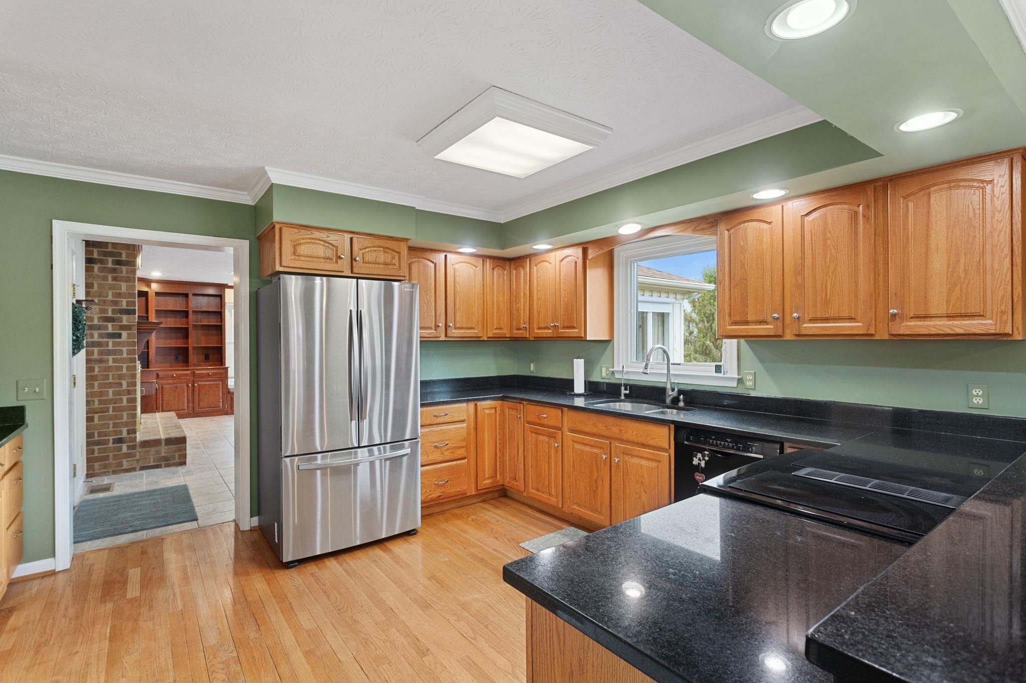 221 DIVOT DR, HARRISONBURG, Virginia 22801, 4 Bedrooms Bedrooms, ,3 BathroomsBathrooms,Residential,221 DIVOT DR,675282 MLS # 675282