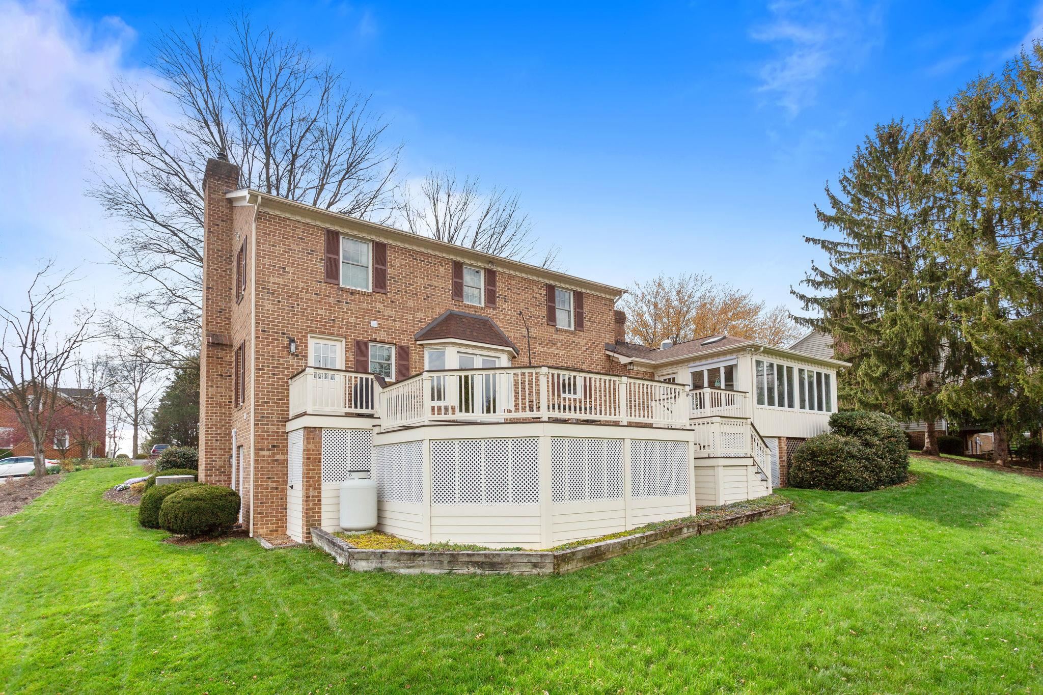 221 DIVOT DR, HARRISONBURG, Virginia 22801, 4 Bedrooms Bedrooms, ,3 BathroomsBathrooms,Residential,221 DIVOT DR,675282 MLS # 675282