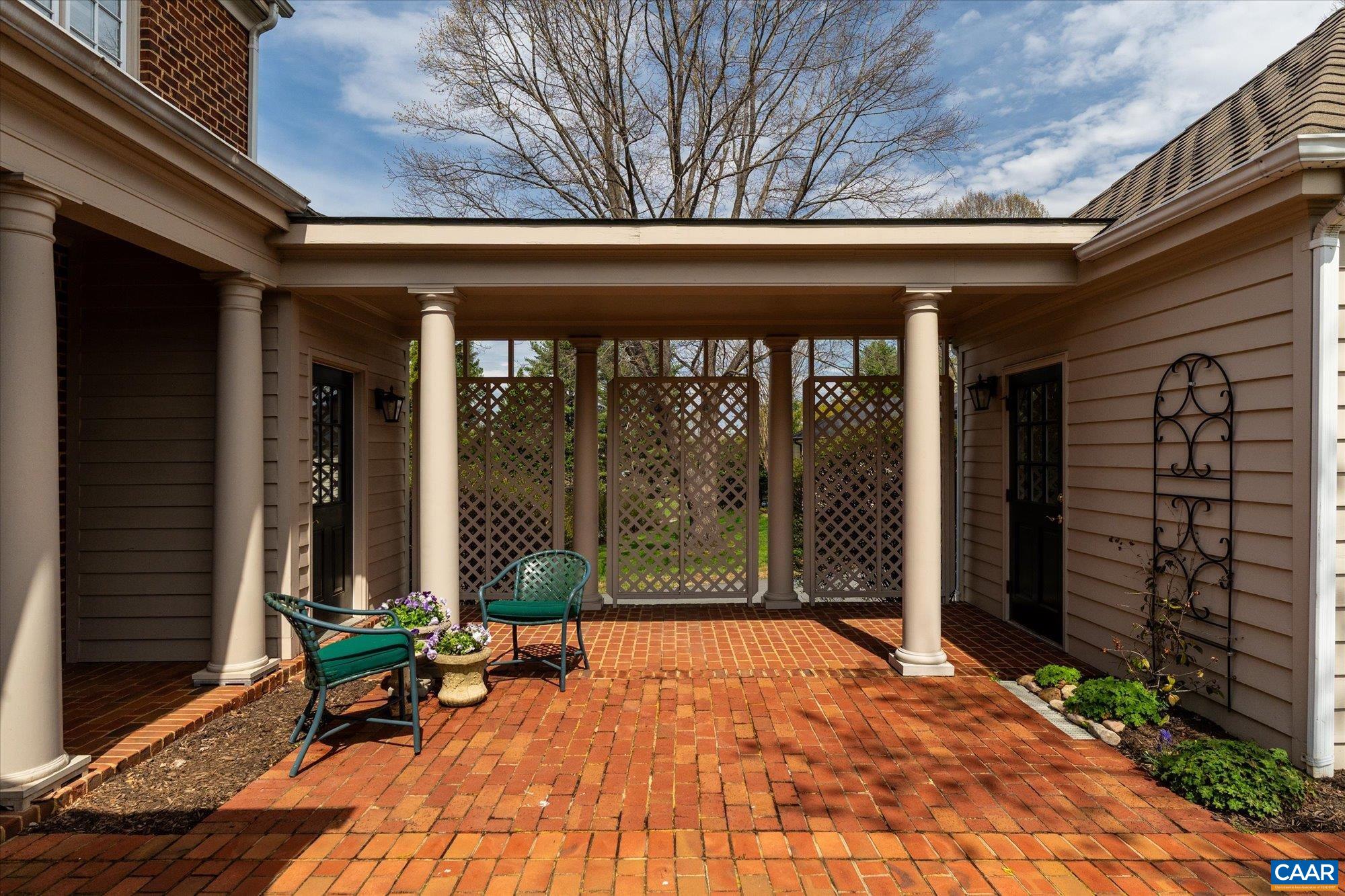 560 DRYDEN PL, CHARLOTTESVILLE, Virginia 22903, 3 Bedrooms Bedrooms, ,3 BathroomsBathrooms,Residential,560 DRYDEN PL,675284 MLS # 675284