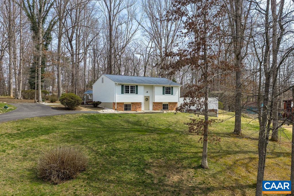 97 LUMBER LN, BARBOURSVILLE, Virginia 22923, 3 Bedrooms Bedrooms, ,1 BathroomBathrooms,Residential,97 LUMBER LN,675292 MLS # 675292