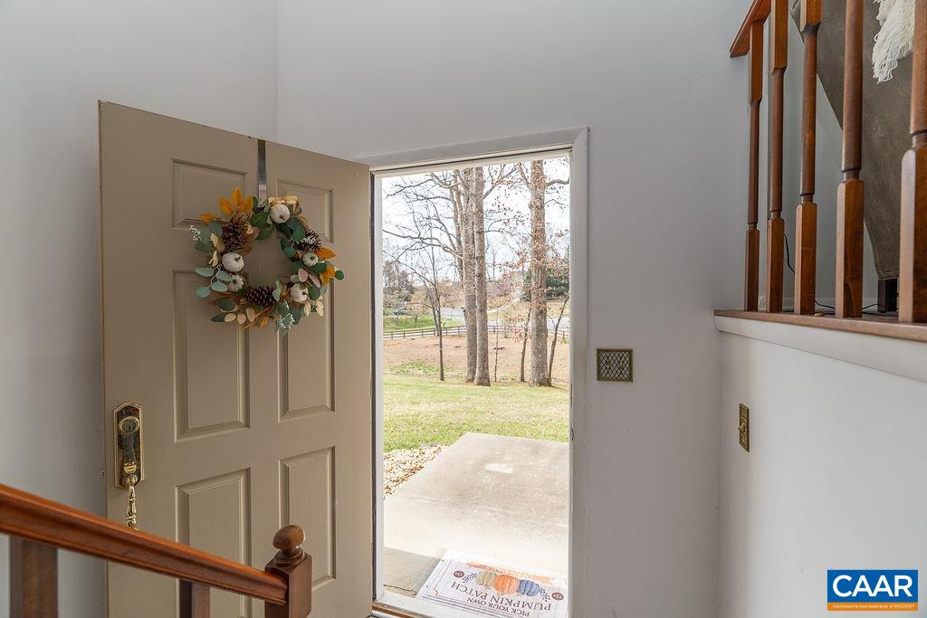 97 LUMBER LN, BARBOURSVILLE, Virginia 22923, 3 Bedrooms Bedrooms, ,1 BathroomBathrooms,Residential,97 LUMBER LN,675292 MLS # 675292