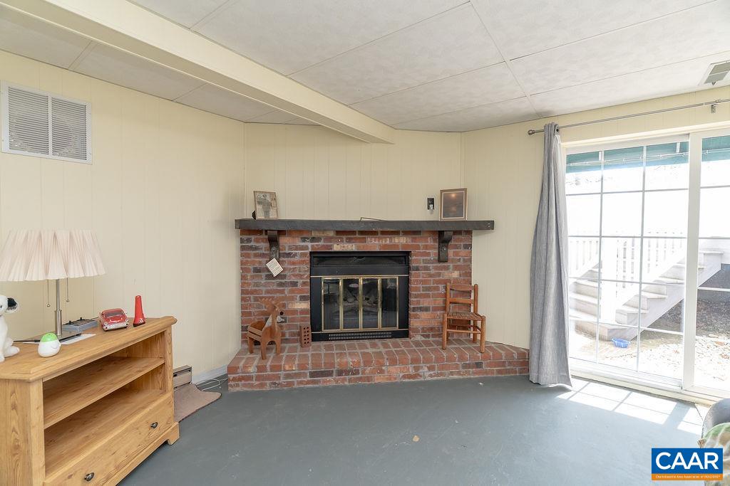 97 LUMBER LN, BARBOURSVILLE, Virginia 22923, 3 Bedrooms Bedrooms, ,1 BathroomBathrooms,Residential,97 LUMBER LN,675292 MLS # 675292