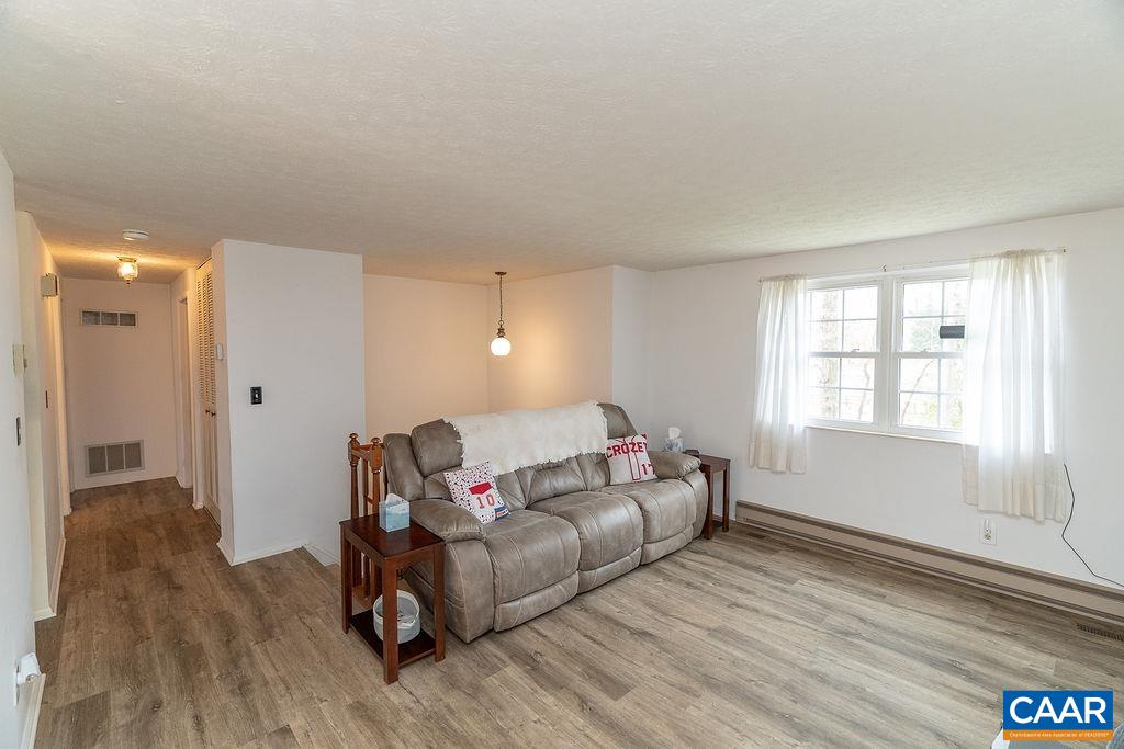 97 LUMBER LN, BARBOURSVILLE, Virginia 22923, 3 Bedrooms Bedrooms, ,1 BathroomBathrooms,Residential,97 LUMBER LN,675292 MLS # 675292