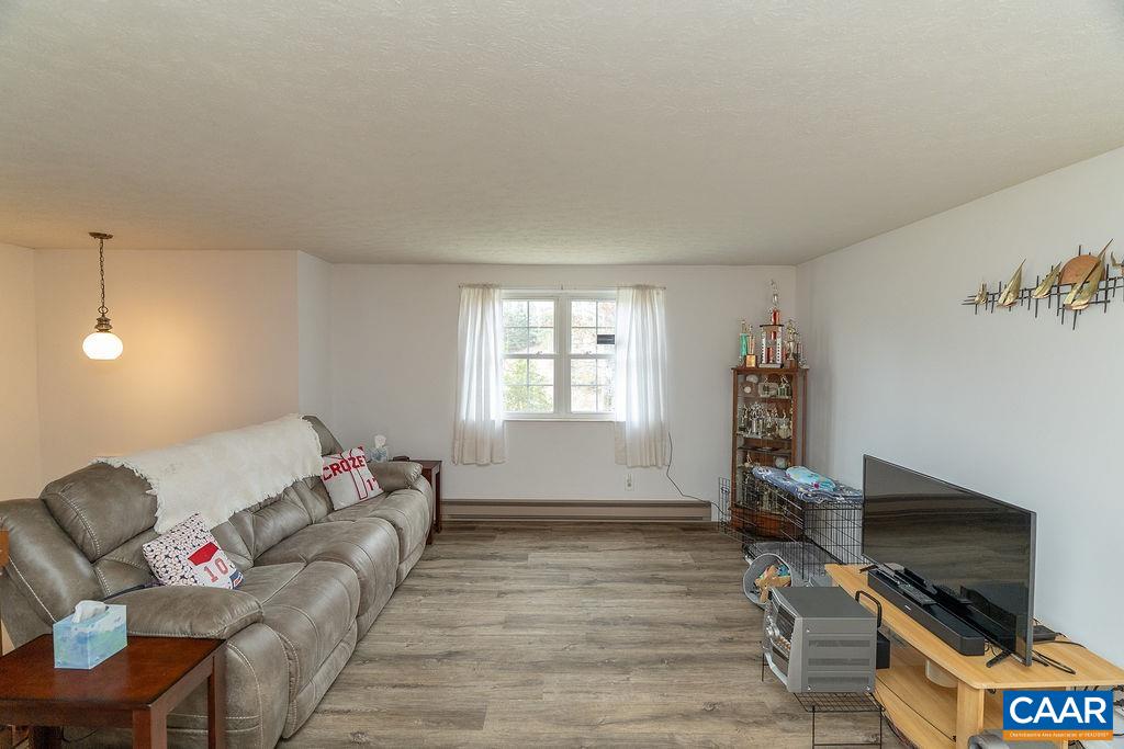 97 LUMBER LN, BARBOURSVILLE, Virginia 22923, 3 Bedrooms Bedrooms, ,1 BathroomBathrooms,Residential,97 LUMBER LN,675292 MLS # 675292