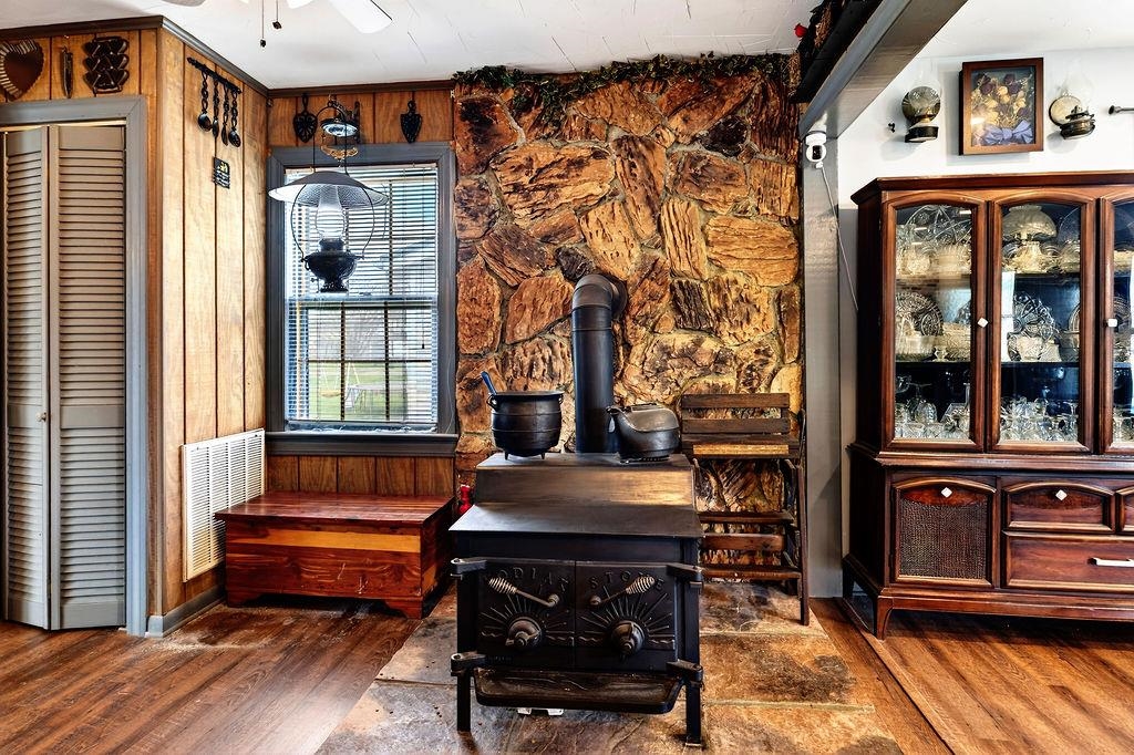 417 KING AVE, WAYNESBORO, Virginia 22980, 4 Bedrooms Bedrooms, ,1 BathroomBathrooms,Residential,417 KING AVE,675297 MLS # 675297