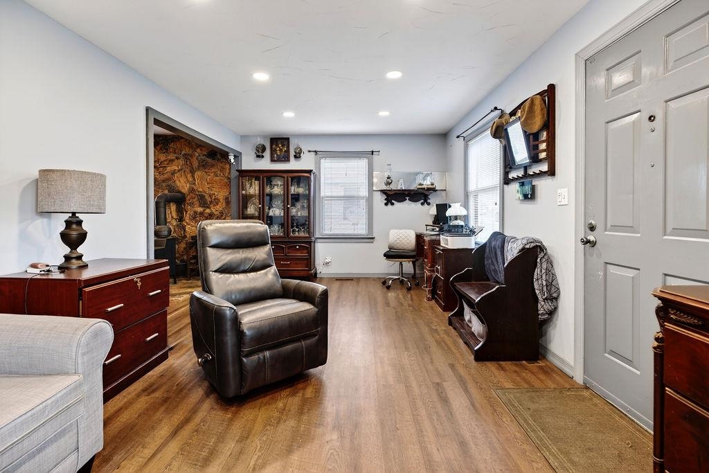 417 KING AVE, WAYNESBORO, Virginia 22980, 4 Bedrooms Bedrooms, ,1 BathroomBathrooms,Residential,417 KING AVE,675297 MLS # 675297