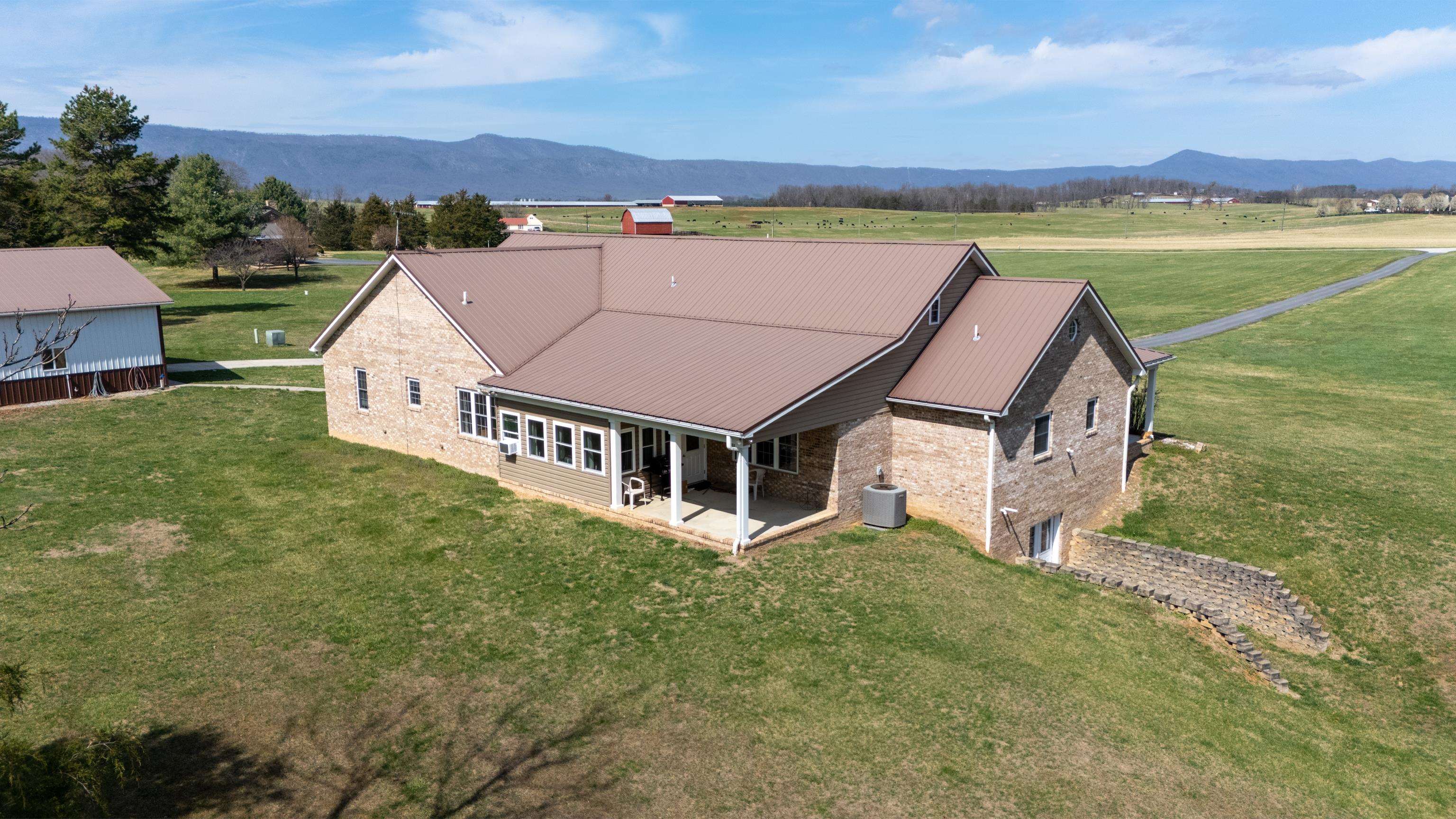 2143 MILL CREEK RD, LURAY, Virginia 22835, 4 Bedrooms Bedrooms, ,2 BathroomsBathrooms,Residential,2143 MILL CREEK RD,675303 MLS # 675303