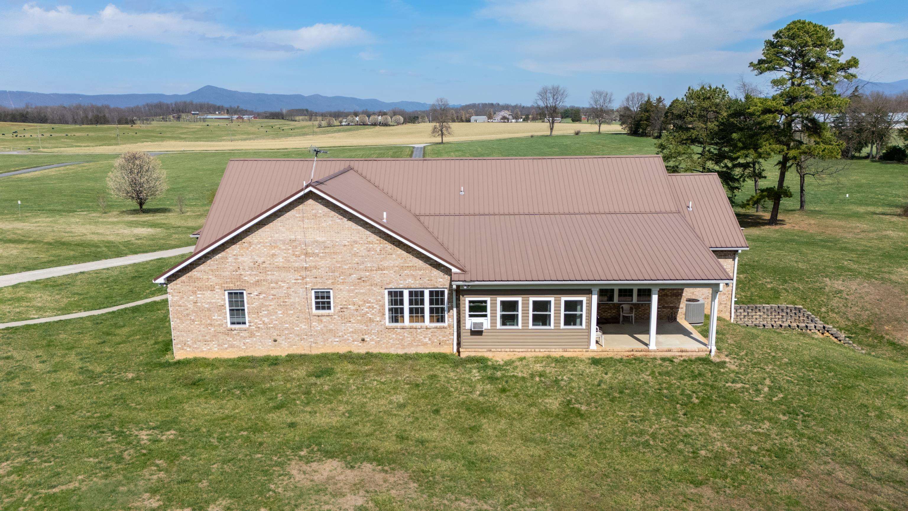 2143 MILL CREEK RD, LURAY, Virginia 22835, 4 Bedrooms Bedrooms, ,2 BathroomsBathrooms,Residential,2143 MILL CREEK RD,675303 MLS # 675303