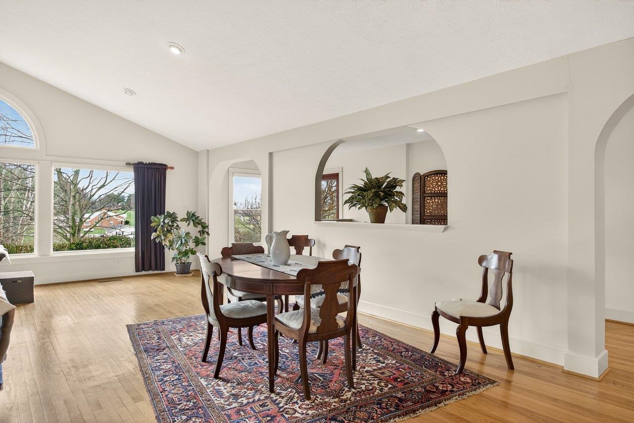 16540 STONEY LEA LN, ELKTON, Virginia 22827, 6 Bedrooms Bedrooms, ,3 BathroomsBathrooms,Residential,16540 STONEY LEA LN,675307 MLS # 675307 16540 STONEY LEA LN, ELKTON, Virginia 22827, 6 Bedrooms Bedrooms, ,3 BathroomsBathrooms,Residential,16540 STONEY LEA LN,675307 MLS # 675307