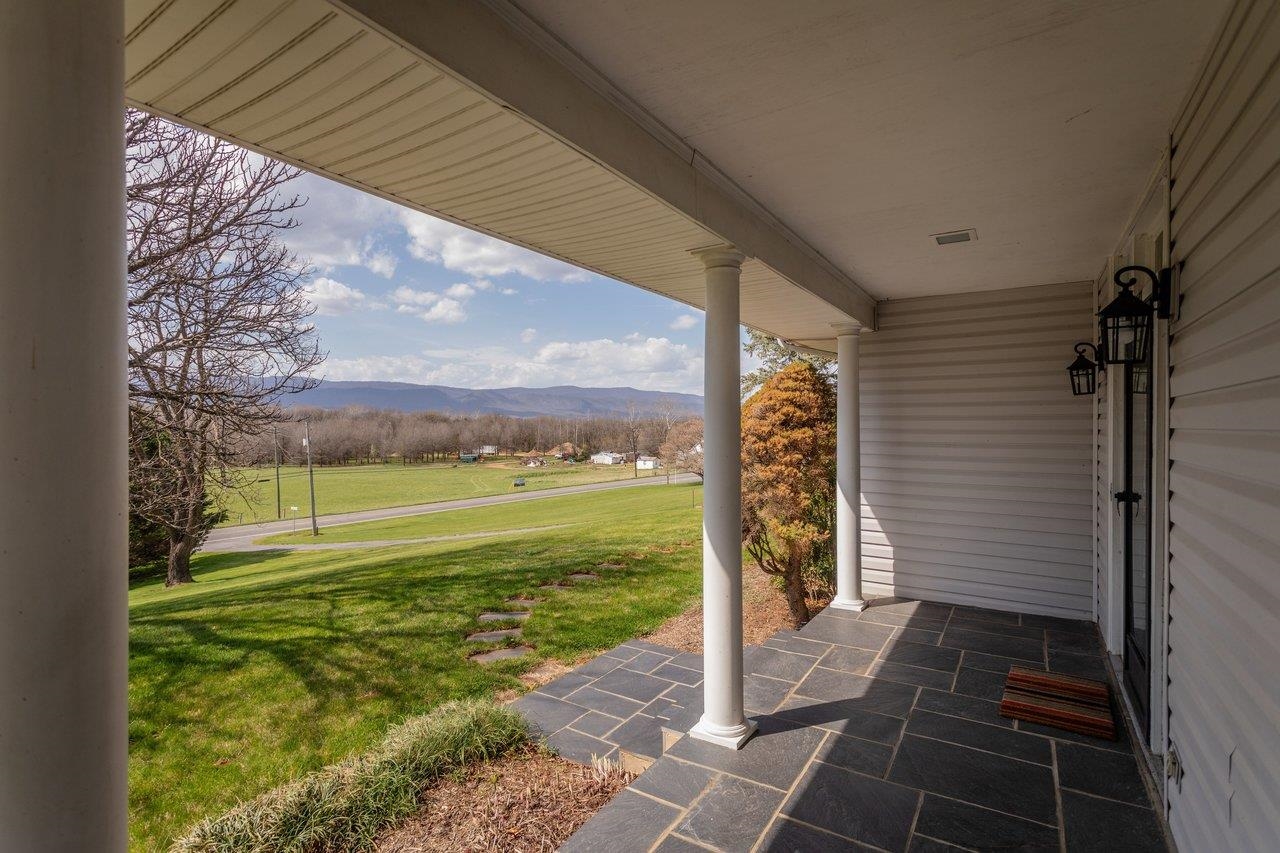 16540 STONEY LEA LN, ELKTON, Virginia 22827, 6 Bedrooms Bedrooms, ,3 BathroomsBathrooms,Residential,16540 STONEY LEA LN,675307 MLS # 675307 16540 STONEY LEA LN, ELKTON, Virginia 22827, 6 Bedrooms Bedrooms, ,3 BathroomsBathrooms,Residential,16540 STONEY LEA LN,675307 MLS # 675307