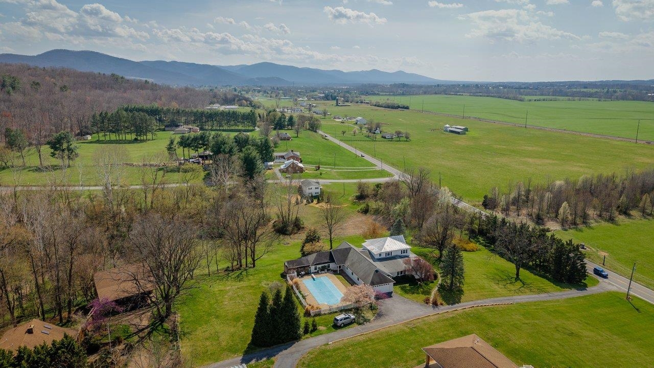 16540 STONEY LEA LN, ELKTON, Virginia 22827, 6 Bedrooms Bedrooms, ,3 BathroomsBathrooms,Residential,16540 STONEY LEA LN,675307 MLS # 675307 16540 STONEY LEA LN, ELKTON, Virginia 22827, 6 Bedrooms Bedrooms, ,3 BathroomsBathrooms,Residential,16540 STONEY LEA LN,675307 MLS # 675307