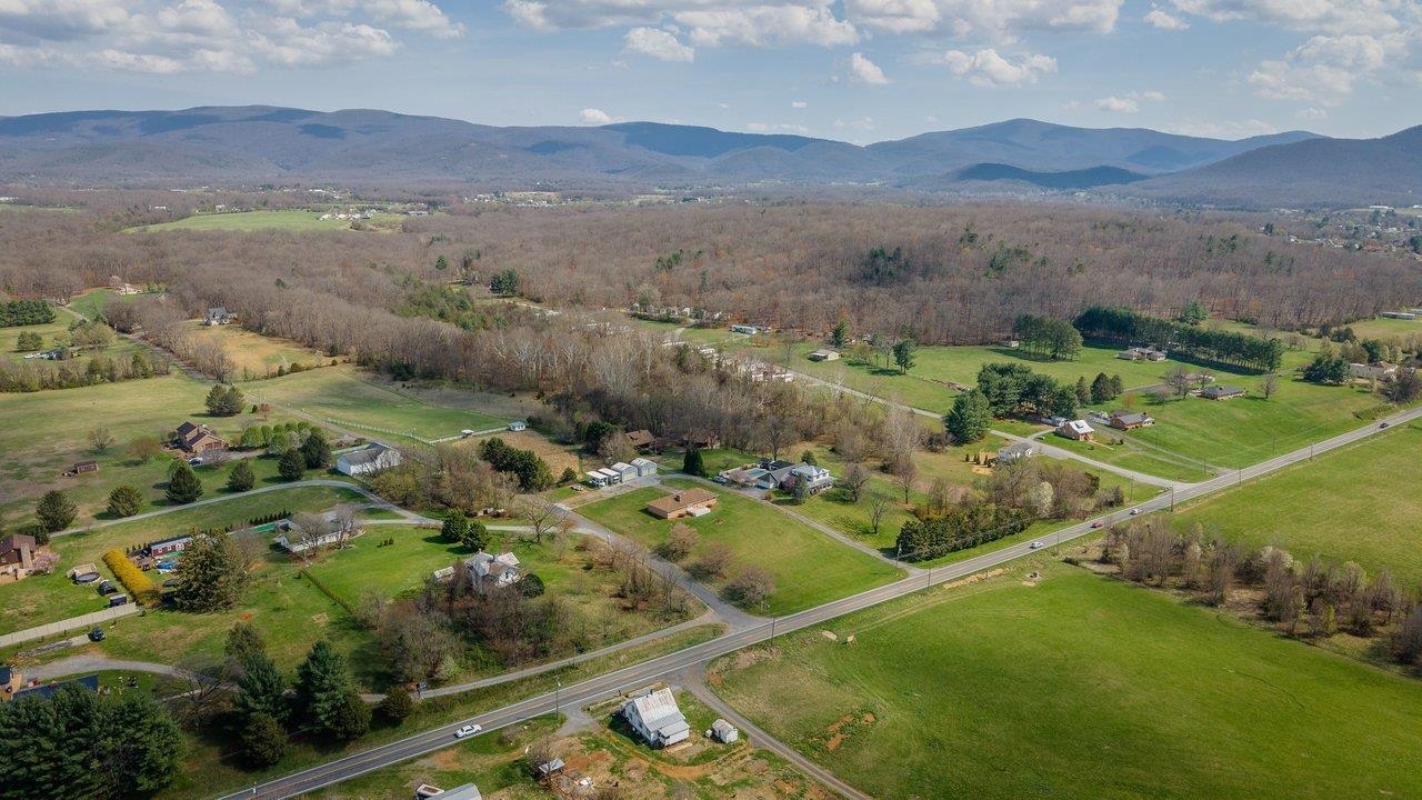 16540 STONEY LEA LN, ELKTON, Virginia 22827, 6 Bedrooms Bedrooms, ,3 BathroomsBathrooms,Residential,16540 STONEY LEA LN,675307 MLS # 675307 16540 STONEY LEA LN, ELKTON, Virginia 22827, 6 Bedrooms Bedrooms, ,3 BathroomsBathrooms,Residential,16540 STONEY LEA LN,675307 MLS # 675307