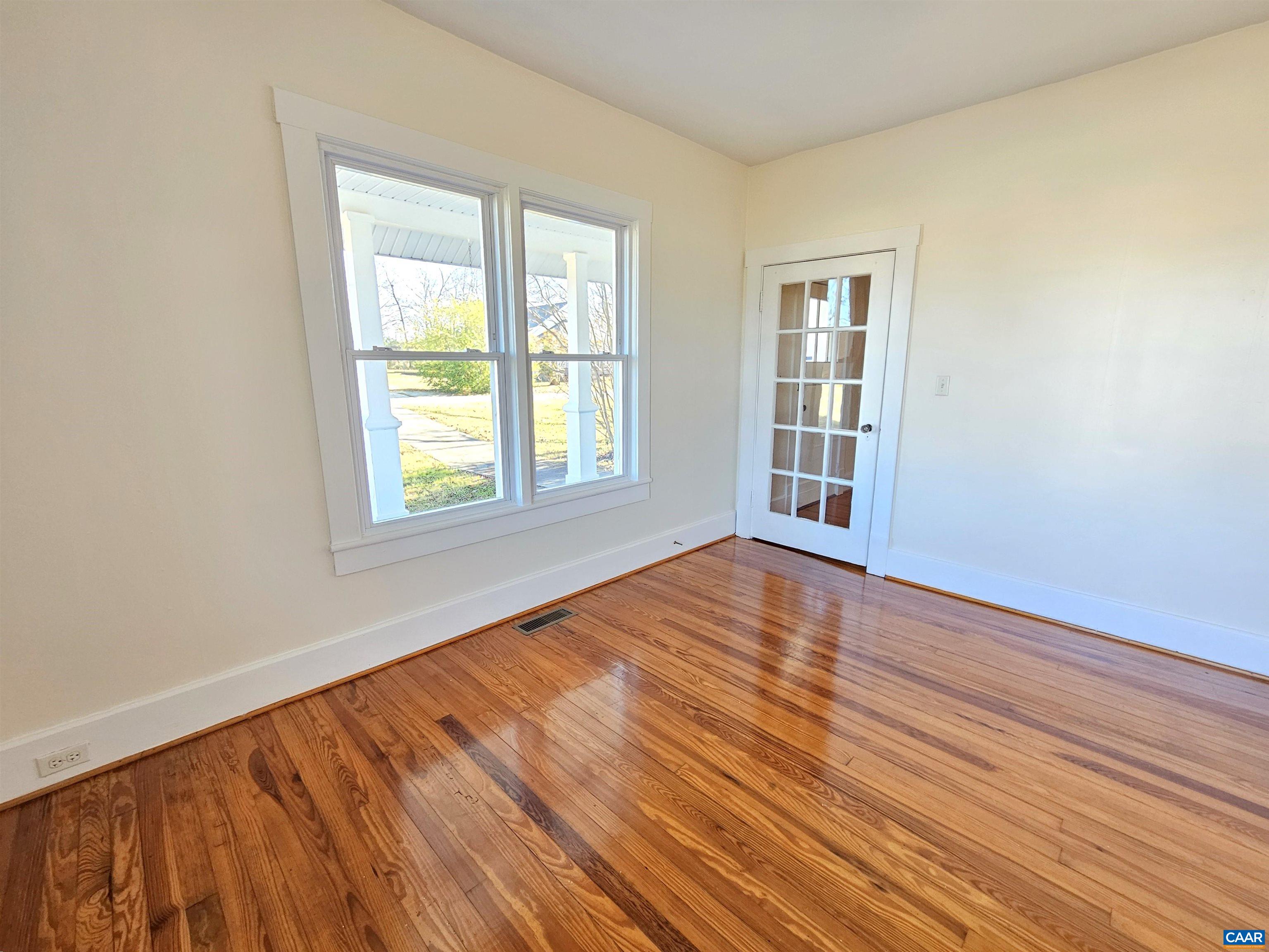 74 CONNER ST, DILLWYN, Virginia 23936, 4 Bedrooms Bedrooms, ,2 BathroomsBathrooms,Residential,74 CONNER ST,675311 MLS # 675311 74 CONNER ST, DILLWYN, Virginia 23936, 4 Bedrooms Bedrooms, ,2 BathroomsBathrooms,Residential,74 CONNER ST,675311 MLS # 675311