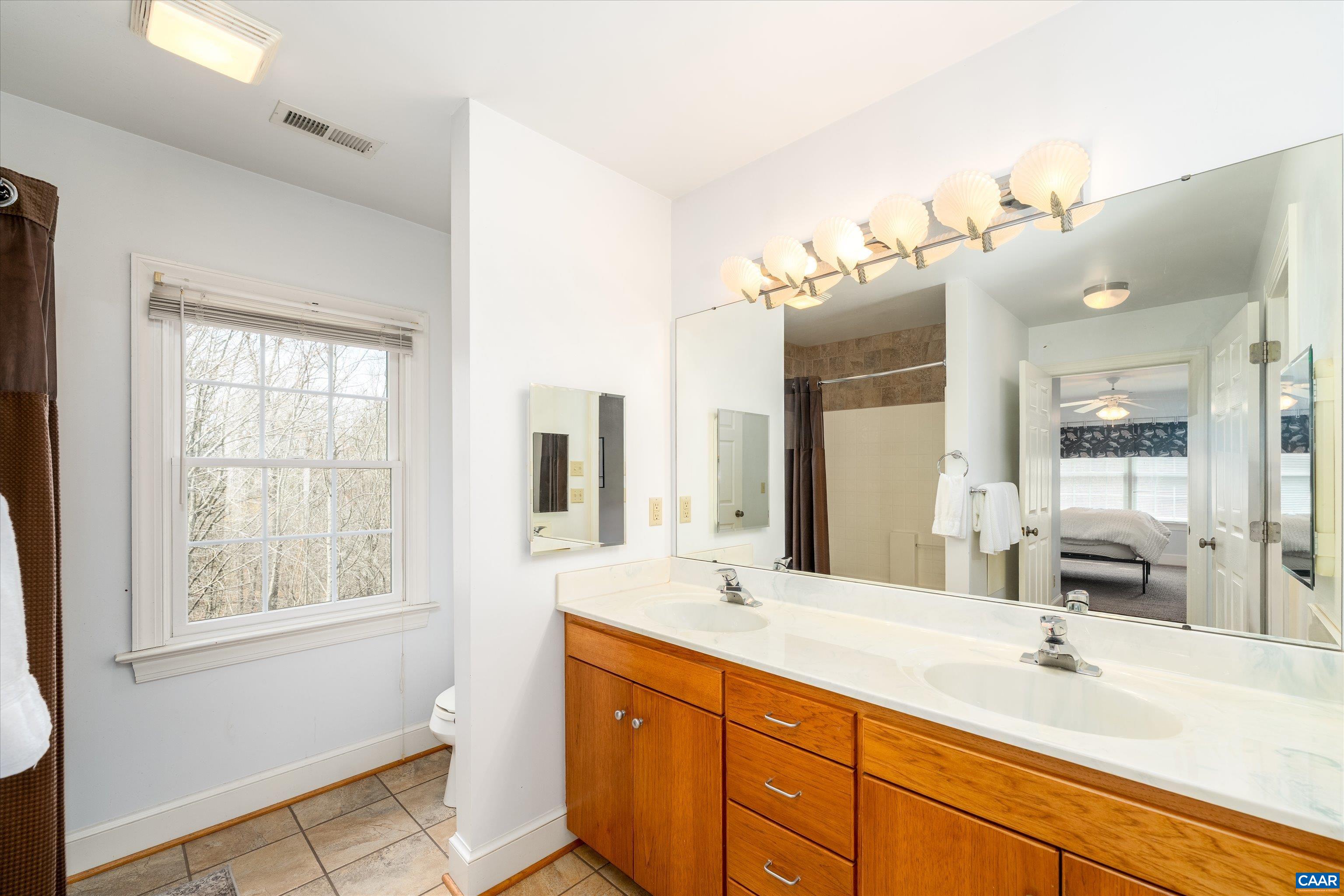 4444 WOODS EDGE RD, CHARLOTTESVILLE, Virginia 22974, 5 Bedrooms Bedrooms, ,4 BathroomsBathrooms,Residential,4444 WOODS EDGE RD,675315 MLS # 675315