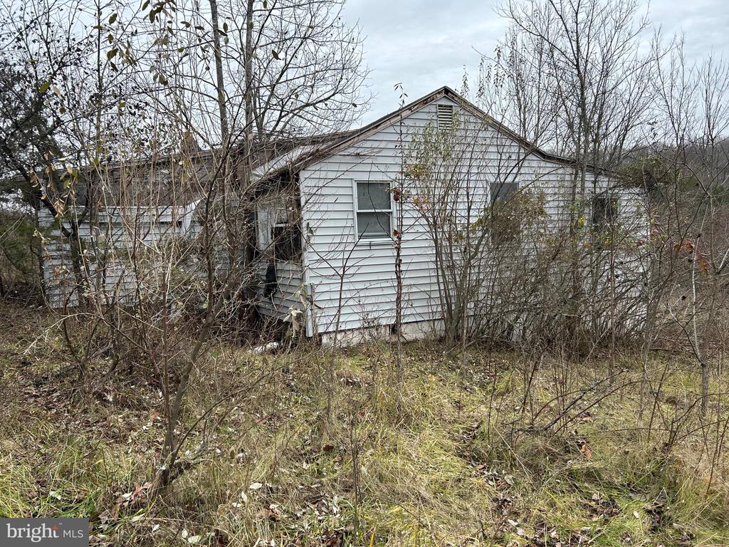 9172 LEE HWY, WARRENTON, Virginia, ,Land,9172 LEE HWY,VAFQ2021206 MLS # VAFQ2021206