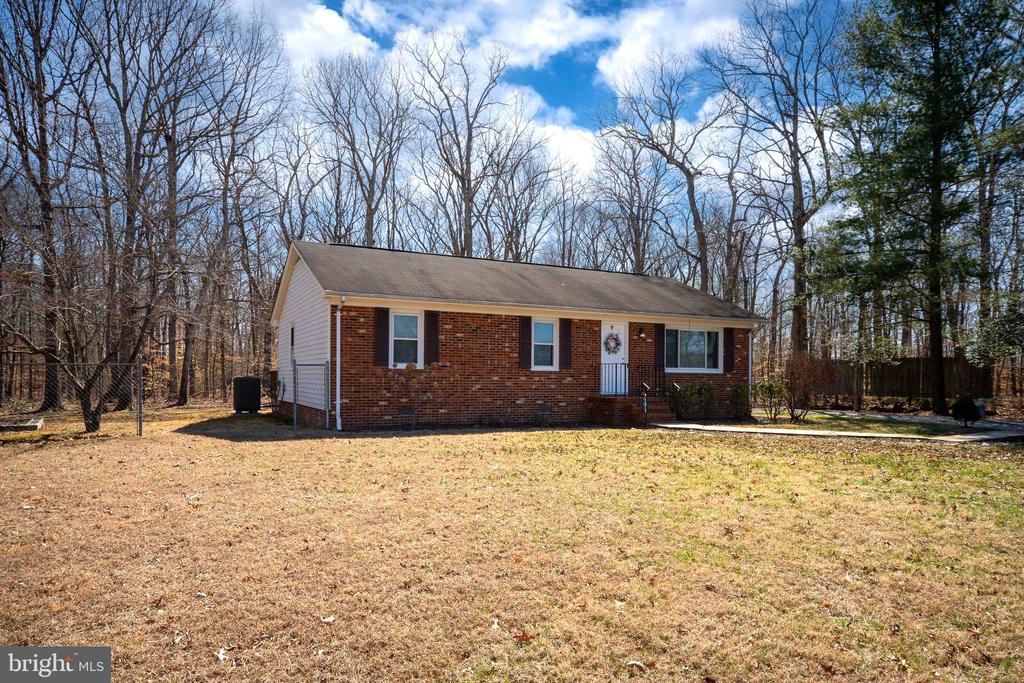 5527 SMITH STATION RD, FREDERICKSBURG, Virginia 22407, 2 Bedrooms Bedrooms, ,2 BathroomsBathrooms,Residential,5527 SMITH STATION RD,VASP2039944 MLS # VASP2039944 5527 SMITH STATION RD, FREDERICKSBURG, Virginia 22407, 2 Bedrooms Bedrooms, ,2 BathroomsBathrooms,Residential,5527 SMITH STATION RD,VASP2039944 MLS # VASP2039944