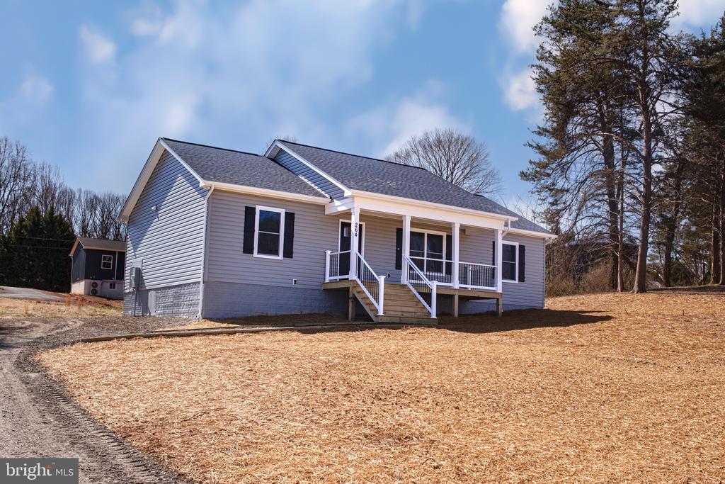 264 DOGWOOD DR, LOUISA, Virginia 23093, 3 Bedrooms Bedrooms, ,2 BathroomsBathrooms,Residential,264 DOGWOOD DR,VALA2009586 MLS # VALA2009586