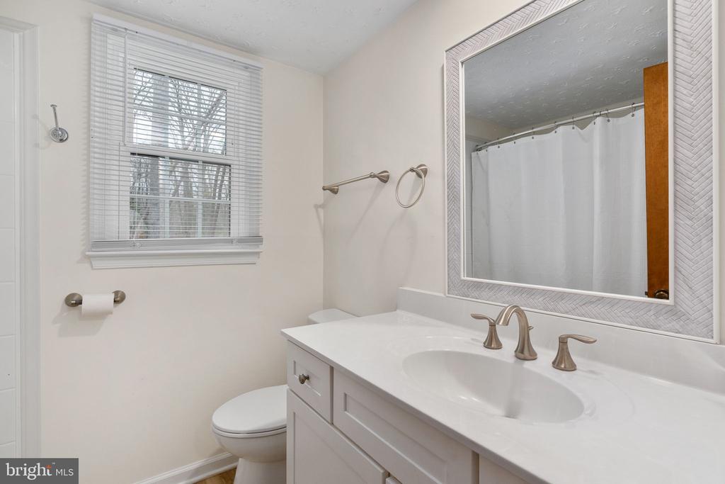 13220 SILLAMON RD, GOLDVEIN, Virginia, 5 Bedrooms Bedrooms, ,4 BathroomsBathrooms,Residential,13220 SILLAMON RD,VAFQ2021298 MLS # VAFQ2021298 13220 SILLAMON RD, GOLDVEIN, Virginia, 5 Bedrooms Bedrooms, ,4 BathroomsBathrooms,Residential,13220 SILLAMON RD,VAFQ2021298 MLS # VAFQ2021298