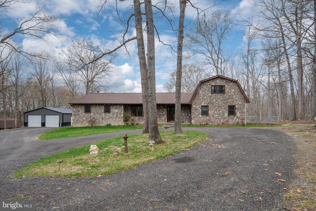 13220 SILLAMON RD, GOLDVEIN, Virginia, 5 Bedrooms Bedrooms, ,4 BathroomsBathrooms,Residential,13220 SILLAMON RD,VAFQ2021298 MLS # VAFQ2021298 13220 SILLAMON RD, GOLDVEIN, Virginia, 5 Bedrooms Bedrooms, ,4 BathroomsBathrooms,Residential,13220 SILLAMON RD,VAFQ2021298 MLS # VAFQ2021298