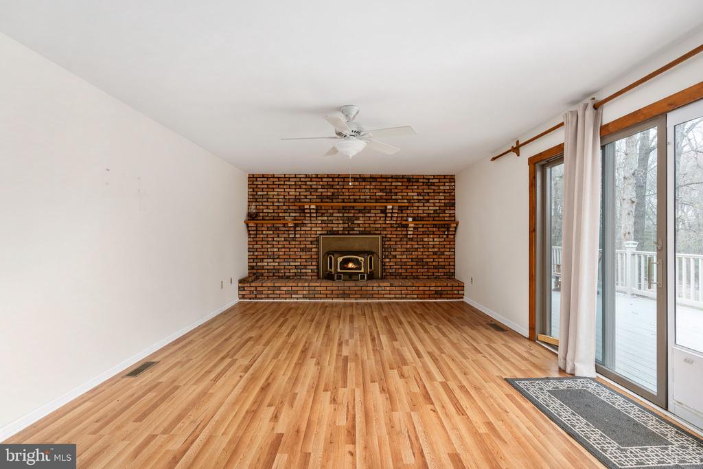 13220 SILLAMON RD, GOLDVEIN, Virginia, 5 Bedrooms Bedrooms, ,4 BathroomsBathrooms,Residential,13220 SILLAMON RD,VAFQ2021298 MLS # VAFQ2021298 13220 SILLAMON RD, GOLDVEIN, Virginia, 5 Bedrooms Bedrooms, ,4 BathroomsBathrooms,Residential,13220 SILLAMON RD,VAFQ2021298 MLS # VAFQ2021298