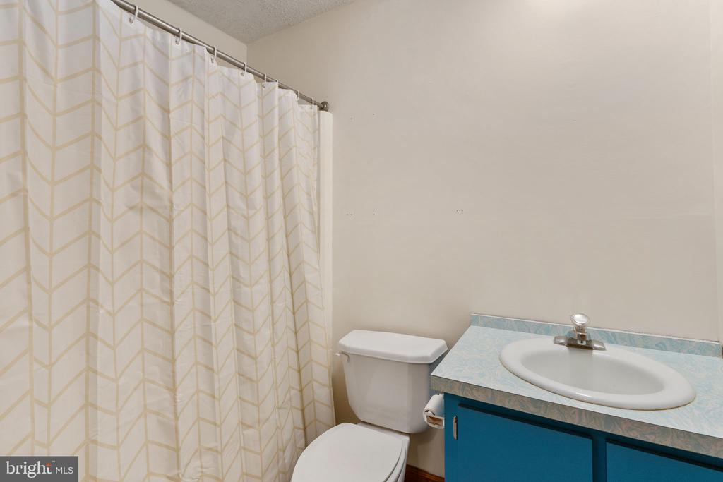 13220 SILLAMON RD, GOLDVEIN, Virginia, 5 Bedrooms Bedrooms, ,4 BathroomsBathrooms,Residential,13220 SILLAMON RD,VAFQ2021298 MLS # VAFQ2021298 13220 SILLAMON RD, GOLDVEIN, Virginia, 5 Bedrooms Bedrooms, ,4 BathroomsBathrooms,Residential,13220 SILLAMON RD,VAFQ2021298 MLS # VAFQ2021298