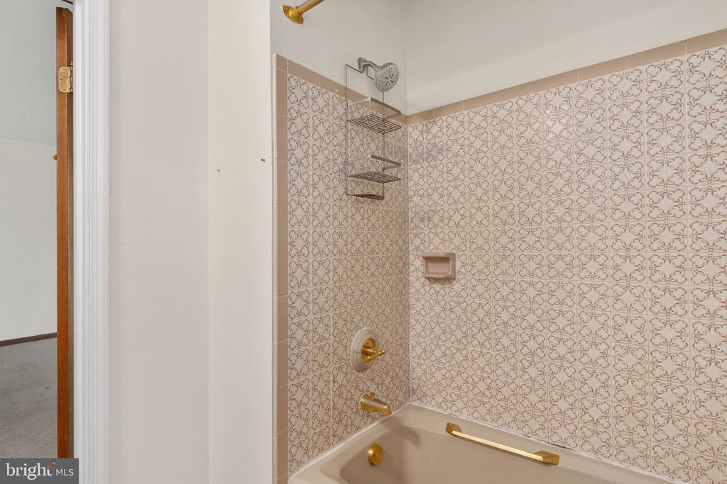 13220 SILLAMON RD, GOLDVEIN, Virginia, 5 Bedrooms Bedrooms, ,4 BathroomsBathrooms,Residential,13220 SILLAMON RD,VAFQ2021298 MLS # VAFQ2021298 13220 SILLAMON RD, GOLDVEIN, Virginia, 5 Bedrooms Bedrooms, ,4 BathroomsBathrooms,Residential,13220 SILLAMON RD,VAFQ2021298 MLS # VAFQ2021298