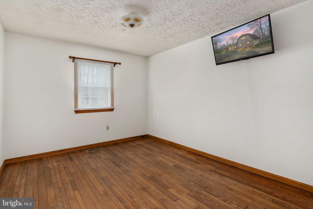 13220 SILLAMON RD, GOLDVEIN, Virginia, 5 Bedrooms Bedrooms, ,4 BathroomsBathrooms,Residential,13220 SILLAMON RD,VAFQ2021298 MLS # VAFQ2021298 13220 SILLAMON RD, GOLDVEIN, Virginia, 5 Bedrooms Bedrooms, ,4 BathroomsBathrooms,Residential,13220 SILLAMON RD,VAFQ2021298 MLS # VAFQ2021298