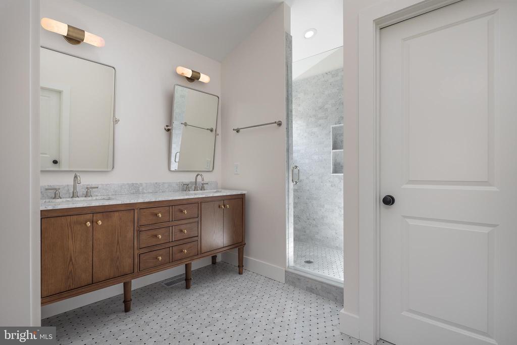 11117 EGGBORNSVILLE RD, RIXEYVILLE, Virginia 22737, 4 Bedrooms Bedrooms, ,3 BathroomsBathrooms,Residential,11117 EGGBORNSVILLE RD,VACU2013220 MLS # VACU2013220