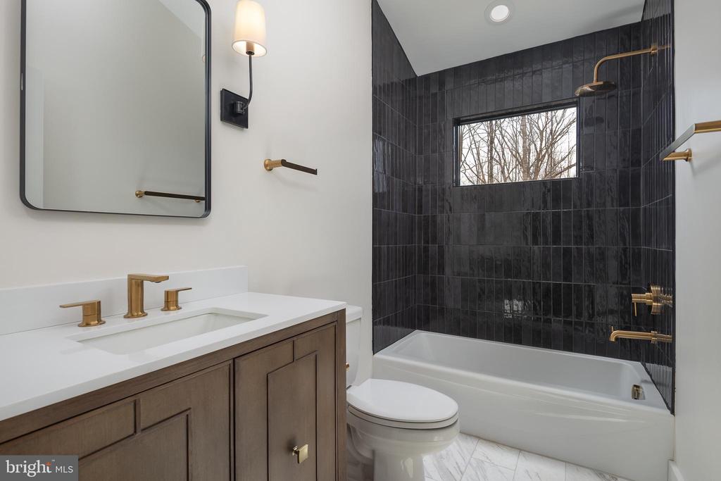 11117 EGGBORNSVILLE RD, RIXEYVILLE, Virginia 22737, 4 Bedrooms Bedrooms, ,3 BathroomsBathrooms,Residential,11117 EGGBORNSVILLE RD,VACU2013220 MLS # VACU2013220