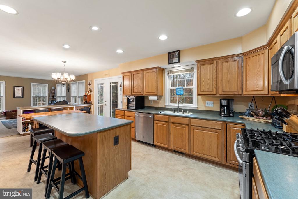 19388 MANOR DR, CULPEPER, Virginia 22701, 4 Bedrooms Bedrooms, ,3 BathroomsBathrooms,Residential,19388 MANOR DR,VACU2013222 MLS # VACU2013222 19388 MANOR DR, CULPEPER, Virginia 22701, 4 Bedrooms Bedrooms, ,3 BathroomsBathrooms,Residential,19388 MANOR DR,VACU2013222 MLS # VACU2013222