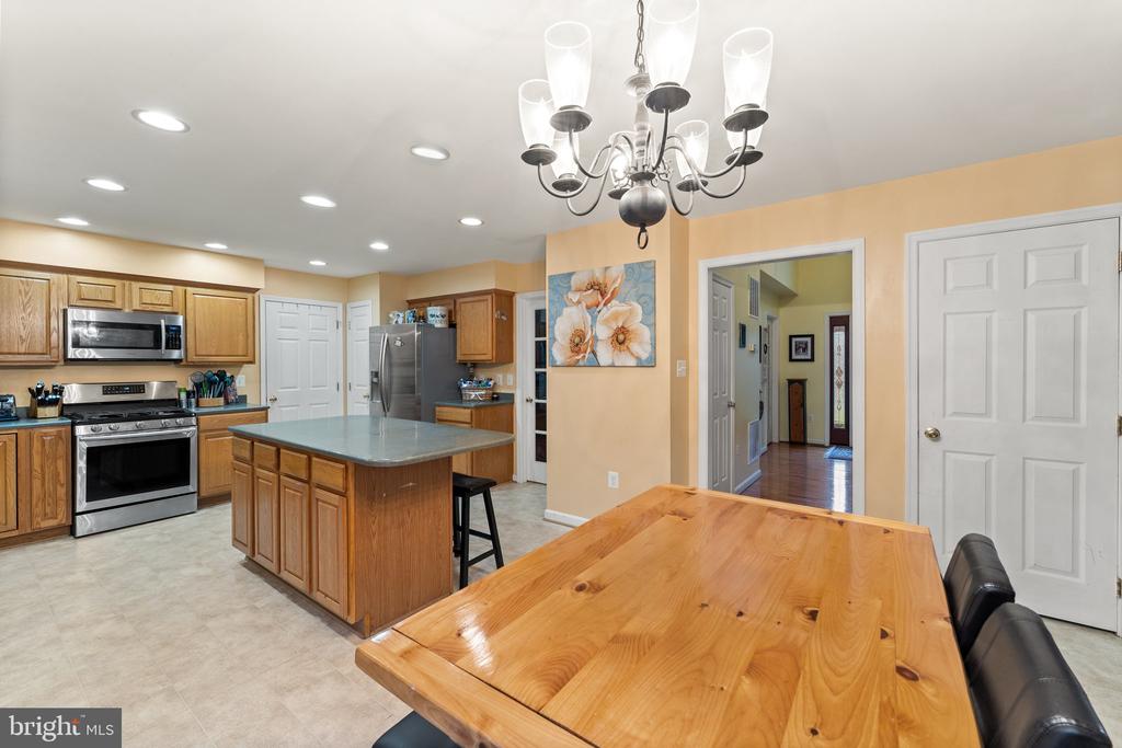 19388 MANOR DR, CULPEPER, Virginia 22701, 4 Bedrooms Bedrooms, ,3 BathroomsBathrooms,Residential,19388 MANOR DR,VACU2013222 MLS # VACU2013222 19388 MANOR DR, CULPEPER, Virginia 22701, 4 Bedrooms Bedrooms, ,3 BathroomsBathrooms,Residential,19388 MANOR DR,VACU2013222 MLS # VACU2013222