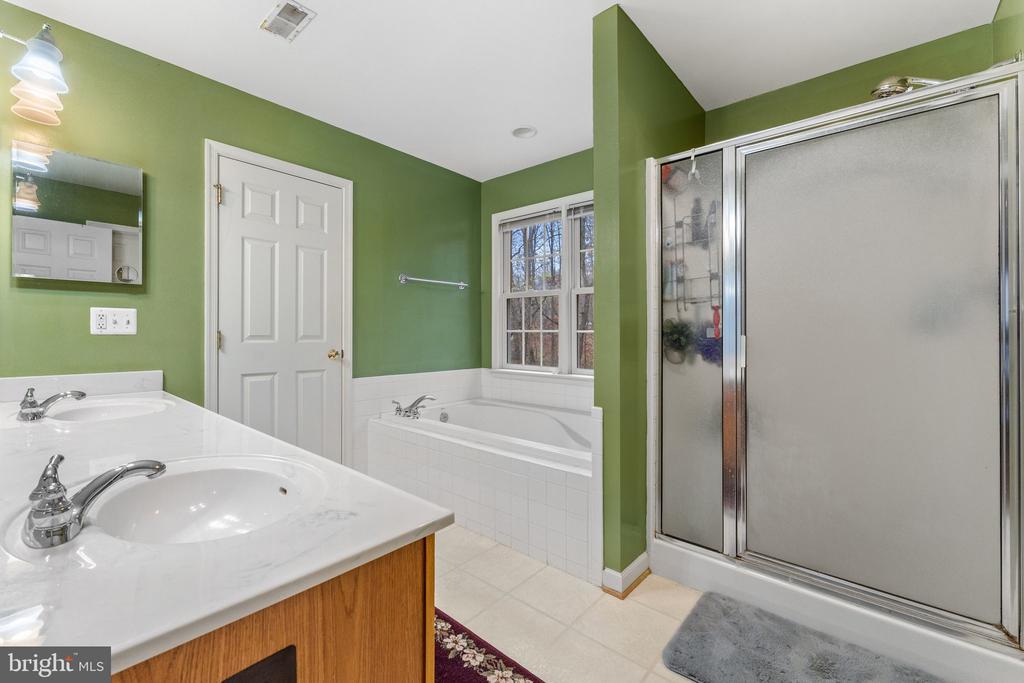 19388 MANOR DR, CULPEPER, Virginia 22701, 4 Bedrooms Bedrooms, ,3 BathroomsBathrooms,Residential,19388 MANOR DR,VACU2013222 MLS # VACU2013222 19388 MANOR DR, CULPEPER, Virginia 22701, 4 Bedrooms Bedrooms, ,3 BathroomsBathrooms,Residential,19388 MANOR DR,VACU2013222 MLS # VACU2013222