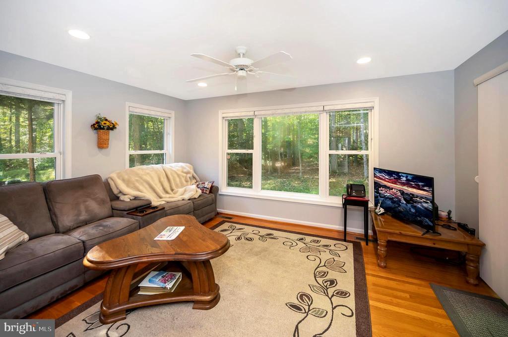 216 BATTLEFIELD RD, LOCUST GROVE, Virginia 22508, 4 Bedrooms Bedrooms, ,2 BathroomsBathrooms,Residential,216 BATTLEFIELD RD,VAOR2013446 MLS # VAOR2013446