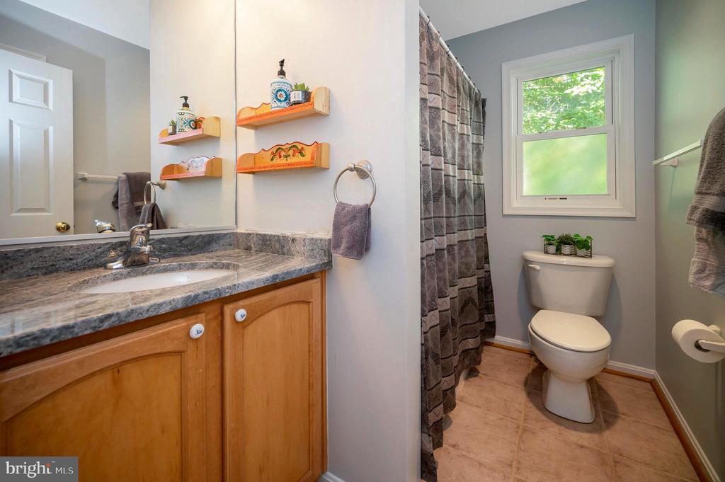 216 BATTLEFIELD RD, LOCUST GROVE, Virginia 22508, 4 Bedrooms Bedrooms, ,2 BathroomsBathrooms,Residential,216 BATTLEFIELD RD,VAOR2013446 MLS # VAOR2013446