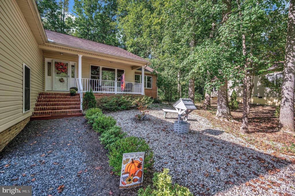 216 BATTLEFIELD RD, LOCUST GROVE, Virginia 22508, 4 Bedrooms Bedrooms, ,2 BathroomsBathrooms,Residential,216 BATTLEFIELD RD,VAOR2013446 MLS # VAOR2013446