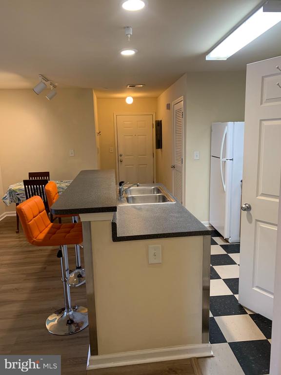 195 YELLOWSTONE DR, CHARLOTTESVILLE, Virginia 22903, 2 Bedrooms Bedrooms, ,2 BathroomsBathrooms,Residential,195 YELLOWSTONE DR,VAAB2001186 MLS # VAAB2001186