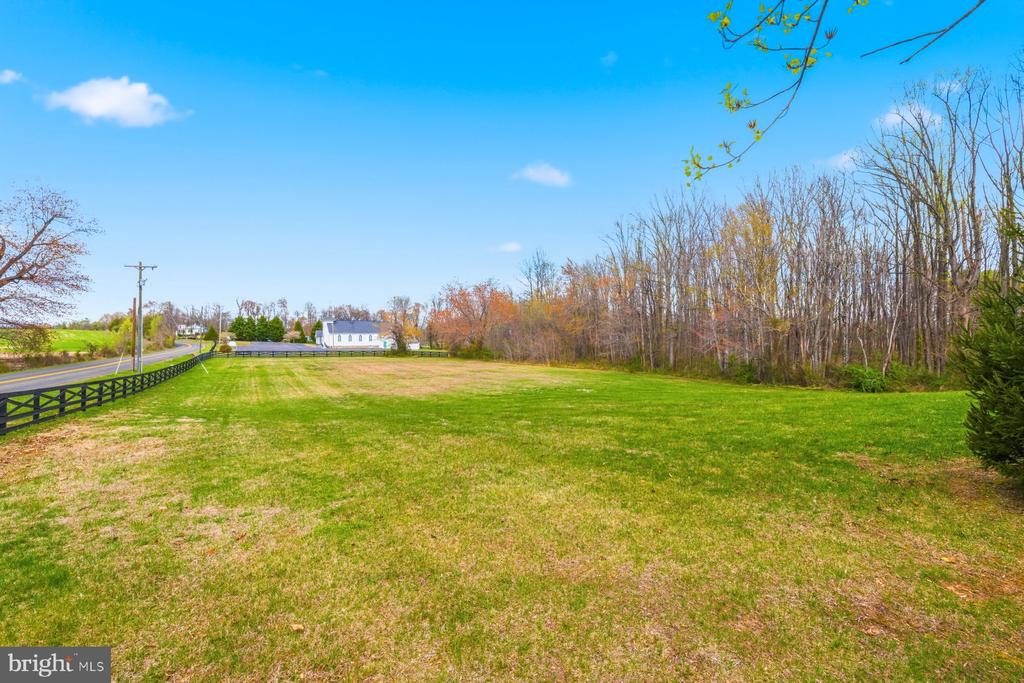 7135 LEEDS MANOR RD, MARSHALL, Virginia, 4 Bedrooms Bedrooms, ,2 BathroomsBathrooms,Residential,7135 LEEDS MANOR RD,VAFQ2021304 MLS # VAFQ2021304