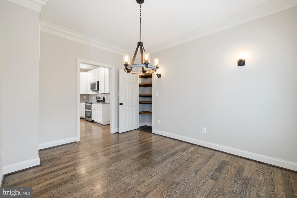 7135 LEEDS MANOR RD, MARSHALL, Virginia, 4 Bedrooms Bedrooms, ,2 BathroomsBathrooms,Residential,7135 LEEDS MANOR RD,VAFQ2021304 MLS # VAFQ2021304