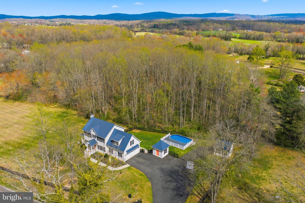 7135 LEEDS MANOR RD, MARSHALL, Virginia, 4 Bedrooms Bedrooms, ,2 BathroomsBathrooms,Residential,7135 LEEDS MANOR RD,VAFQ2021304 MLS # VAFQ2021304