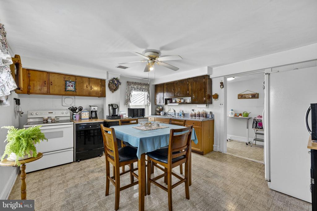 57 SCHOOL HOUSE RD, WASHINGTON, Virginia, 3 Bedrooms Bedrooms, ,1 BathroomBathrooms,Residential,57 SCHOOL HOUSE RD,VARP2002552 MLS # VARP2002552 57 SCHOOL HOUSE RD, WASHINGTON, Virginia, 3 Bedrooms Bedrooms, ,1 BathroomBathrooms,Residential,57 SCHOOL HOUSE RD,VARP2002552 MLS # VARP2002552