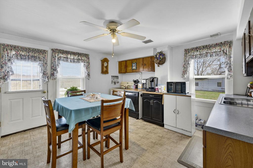 57 SCHOOL HOUSE RD, WASHINGTON, Virginia, 3 Bedrooms Bedrooms, ,1 BathroomBathrooms,Residential,57 SCHOOL HOUSE RD,VARP2002552 MLS # VARP2002552 57 SCHOOL HOUSE RD, WASHINGTON, Virginia, 3 Bedrooms Bedrooms, ,1 BathroomBathrooms,Residential,57 SCHOOL HOUSE RD,VARP2002552 MLS # VARP2002552