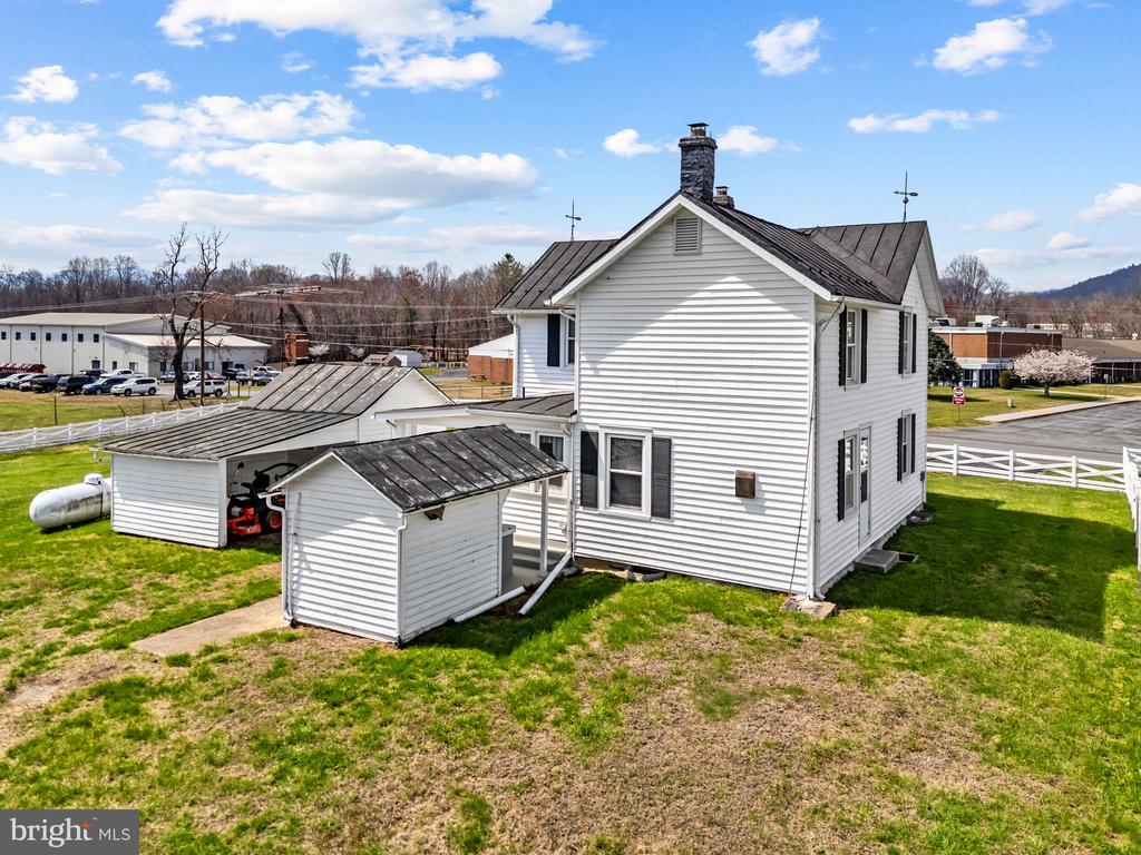 57 SCHOOL HOUSE RD, WASHINGTON, Virginia, 3 Bedrooms Bedrooms, ,1 BathroomBathrooms,Residential,57 SCHOOL HOUSE RD,VARP2002552 MLS # VARP2002552 57 SCHOOL HOUSE RD, WASHINGTON, Virginia, 3 Bedrooms Bedrooms, ,1 BathroomBathrooms,Residential,57 SCHOOL HOUSE RD,VARP2002552 MLS # VARP2002552