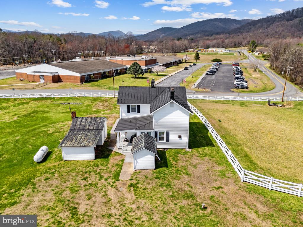 57 SCHOOL HOUSE RD, WASHINGTON, Virginia, 3 Bedrooms Bedrooms, ,1 BathroomBathrooms,Residential,57 SCHOOL HOUSE RD,VARP2002552 MLS # VARP2002552 57 SCHOOL HOUSE RD, WASHINGTON, Virginia, 3 Bedrooms Bedrooms, ,1 BathroomBathrooms,Residential,57 SCHOOL HOUSE RD,VARP2002552 MLS # VARP2002552