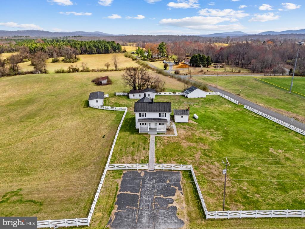 57 SCHOOL HOUSE RD, WASHINGTON, Virginia, 3 Bedrooms Bedrooms, ,1 BathroomBathrooms,Residential,57 SCHOOL HOUSE RD,VARP2002552 MLS # VARP2002552 57 SCHOOL HOUSE RD, WASHINGTON, Virginia, 3 Bedrooms Bedrooms, ,1 BathroomBathrooms,Residential,57 SCHOOL HOUSE RD,VARP2002552 MLS # VARP2002552